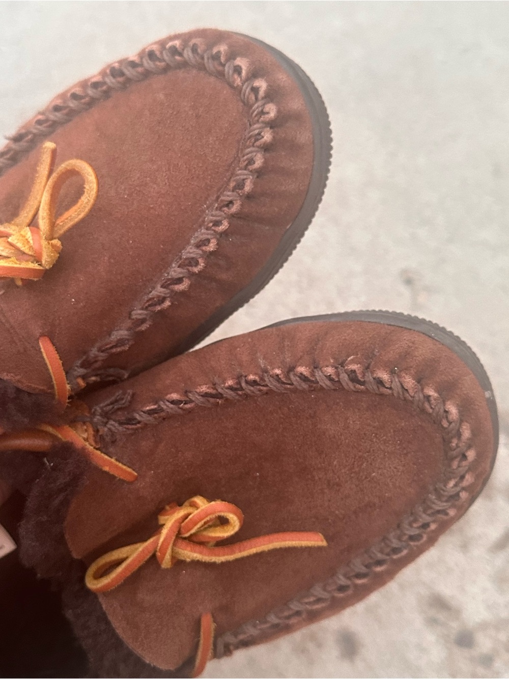 Cabelas 9 M men’s slippers - Picture 2 of 6